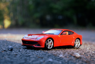 Illustration for article titled Bburago 1/24 Ferrari F12 Berlinetta